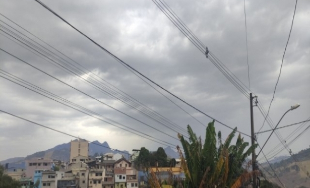 Vendaval pode atingir 400 cidades de Minas nesta sexta-feira; veja a lista